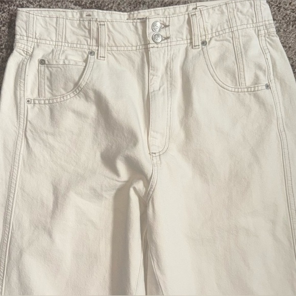 FREE PEOPLE WE THE FREE ASTER
SEAMED RELAXED STRAIGHT LEG JEANS
SIZE 29 CREAM - Picture 11 of 13